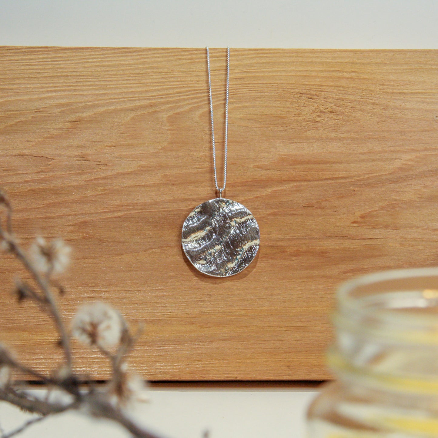 Silver Circle Impression Necklace