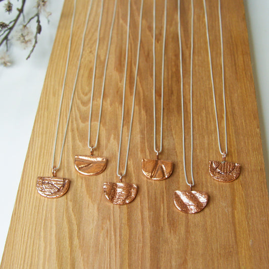 Copper Semicircle Impression Necklace